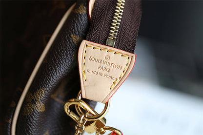 Franco Shops - Louis Vuittons  - 9377