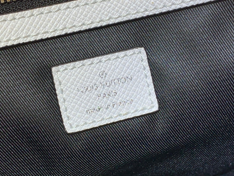 Franco Shops - Louis Vuittons  - 15429
