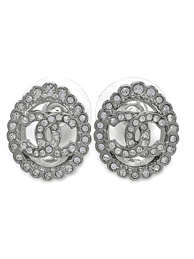 CC Logo Round Earrings Silver Chanel