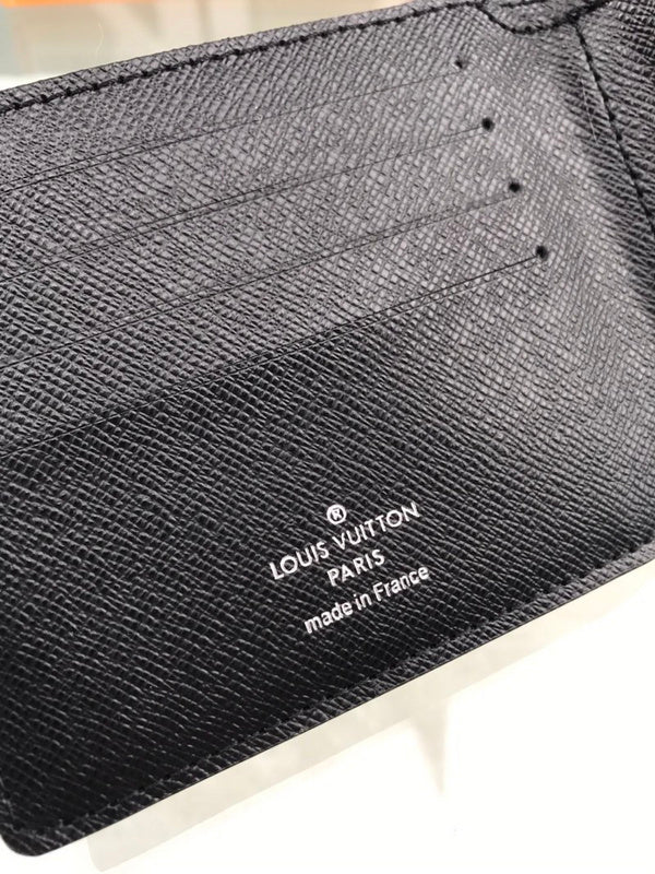 Franco Shops - Louis Vuittons  - 10970