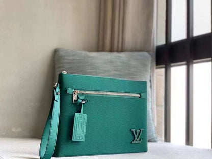 Franco Shops - Louis Vuittons  - 15275