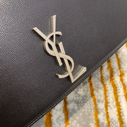 Yves Saint Laurent - Bags