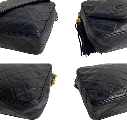 Chanel CC Quilted Leather Tassel Camera Bag  Leather Crossbody Bag in Good condition