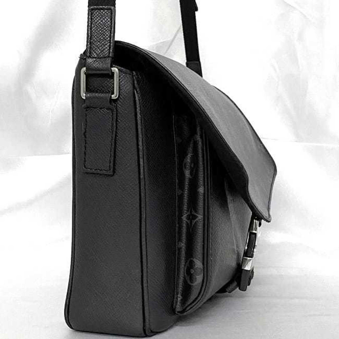 Louis Vuitton Taigarama   Monogram Eclipse Taigarama Shoulder Bag