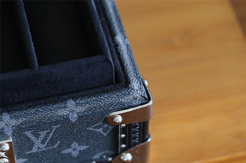 Franco Shops - Louis Vuittons  - 9544