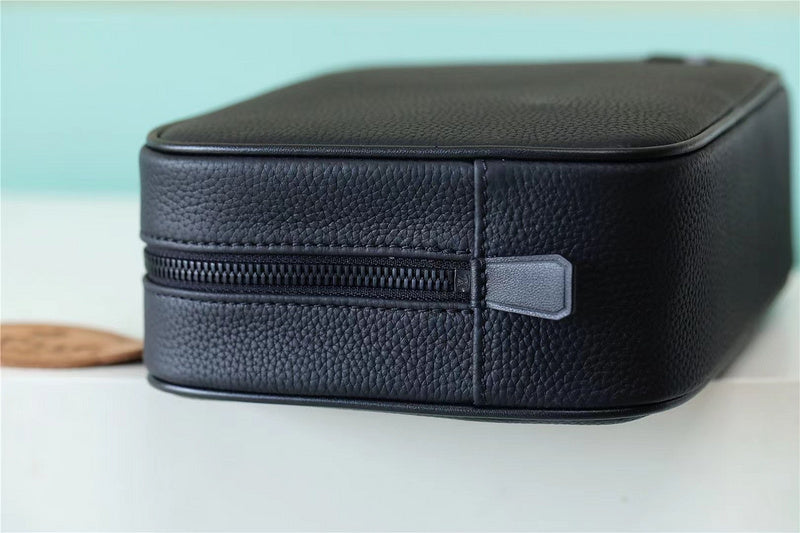 Franco Shops - Louis Vuittons  - 10680