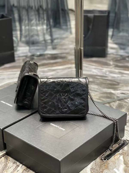 Yves Saint Laurent - Bags