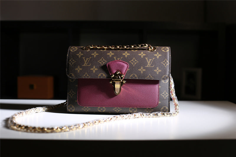 The Franco Shops - Louis Vuittons  - 7835