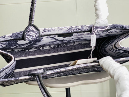Luxury Edition Bags DIR 119