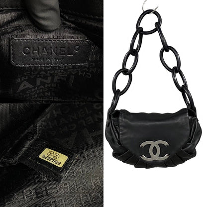 Chanel CC Ring Shoulder Bag  Leather Crossbody Bag in Good condition