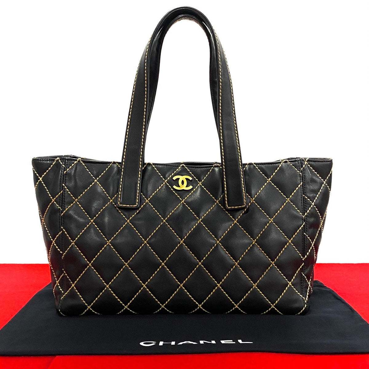 Chanel CC Wild Stitch Tote Bag  Leather Handbag in Good condition
