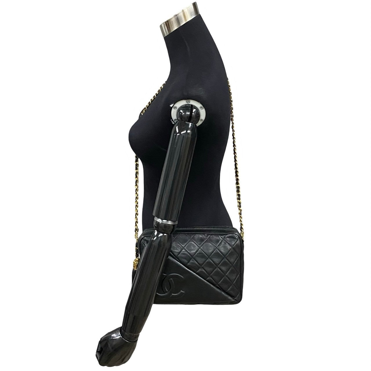 Chanel CC Matelasse Camera Bag  Leather Crossbody Bag in Good condition