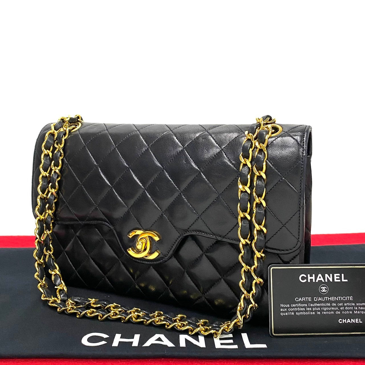 Chanel Medium Classic Double Flap Bag  Leather Crossbody Bag in Good condition