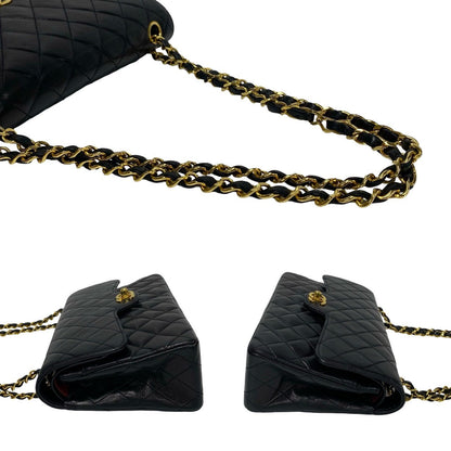 Chanel Medium Classic Double Flap Bag  Leather Crossbody Bag in Good condition