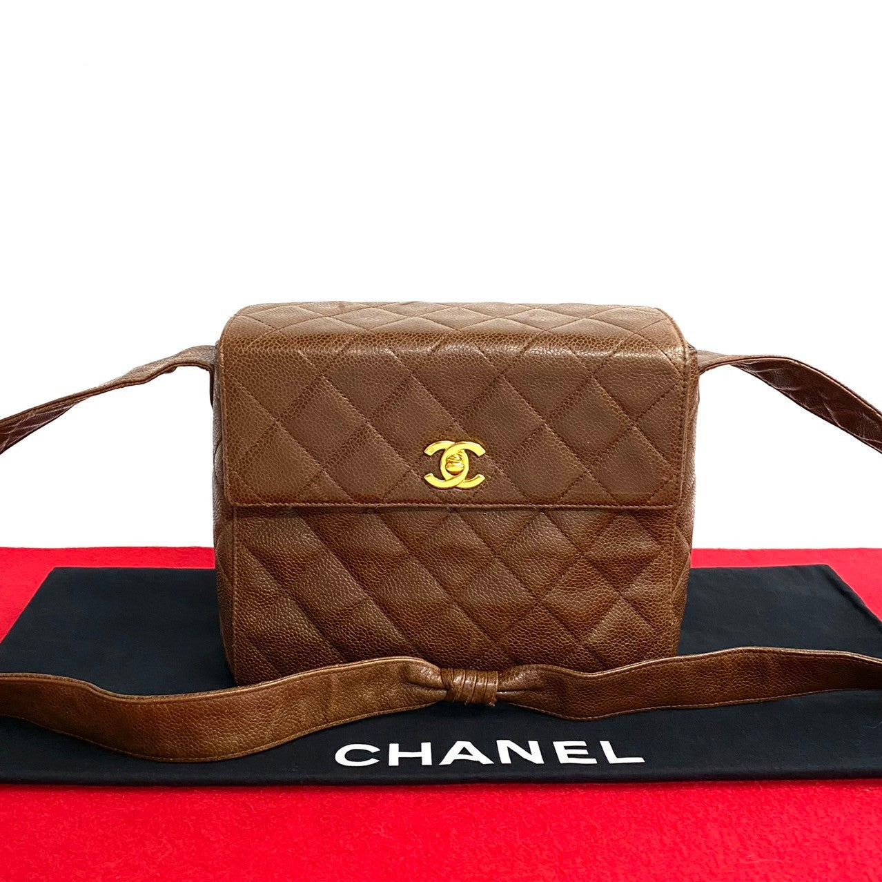 Chanel CC Caviar Flap Crossbody Bag  Leather Crossbody Bag in Good condition