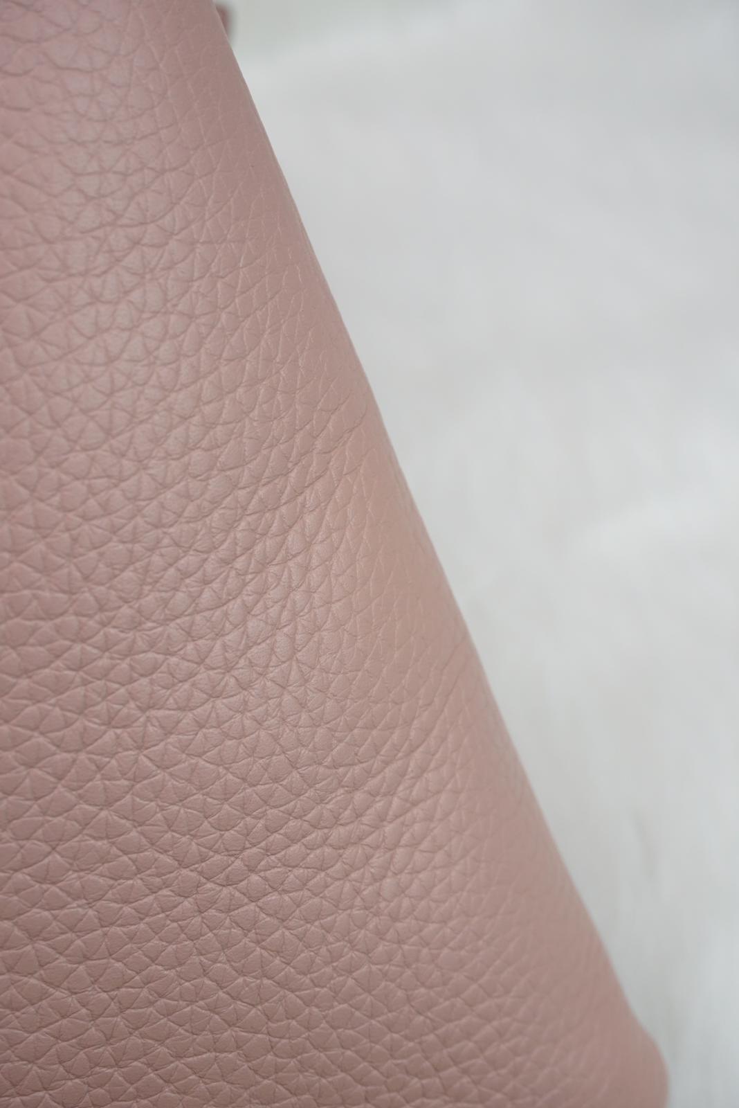 Louis-Vuitton Capucines Size BB Pink