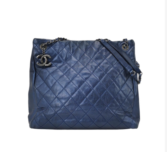 Chanel Carviar leather tote bag cm blue