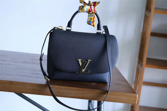 The Franco Shops - Louis Vuittons  - 7877