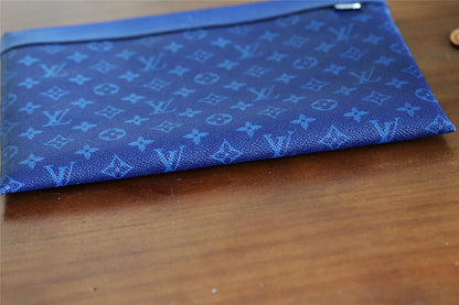 Franco Shops - Louis Vuittons  - 11117