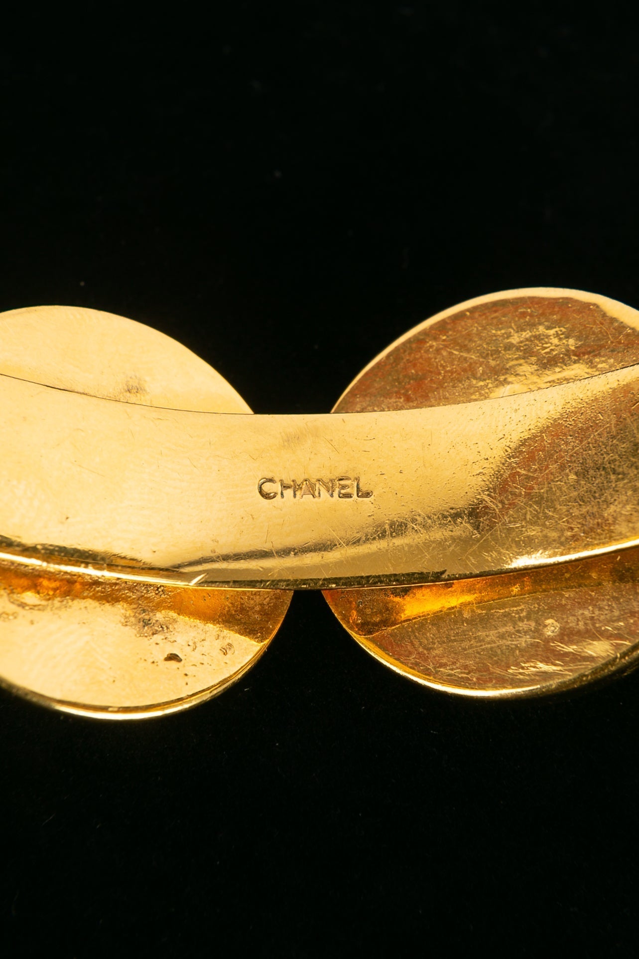 Bracelet doré Chanel