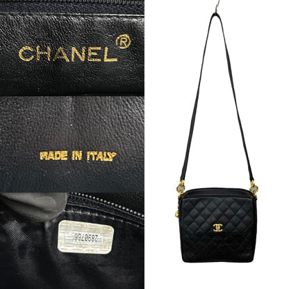 CHANEL Shoulder Bag Matt caviar skin black Matrasse