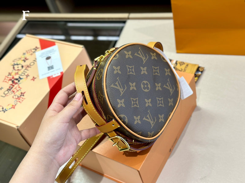 Franco Shops - Louis Vuittons  - 15036