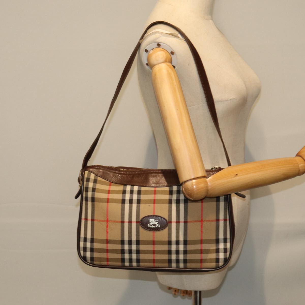BURBERRYSs Nova Check Shoulder Bag Canvas Leather Beige Auth 79541