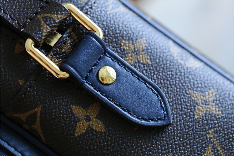 Franco Shops - Louis Vuittons  - 10502