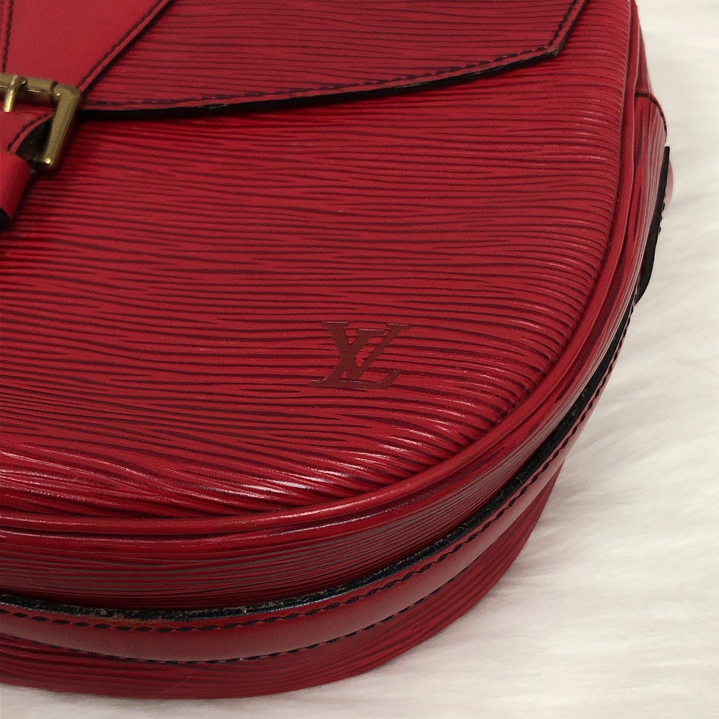 Louis-Vuitton Epi Rare Red Jeune Fille MM