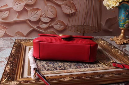 GC011  MEDIUM SIZE 10.2x5.9x2.8inch   SMALL SIZE 8.7x5.1x2.4inch