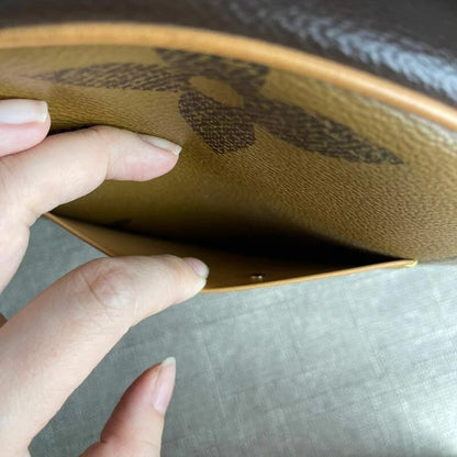 Louis-Vuitton Monogram Reverse Giant Chapeau MM Crossbody Bag