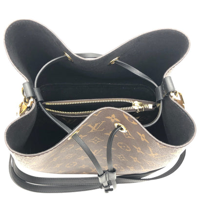 Handbag Luxury Designer By Louis Vuitton  Size: Medium