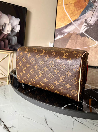 Franco Shops - Louis Vuittons  - 15728