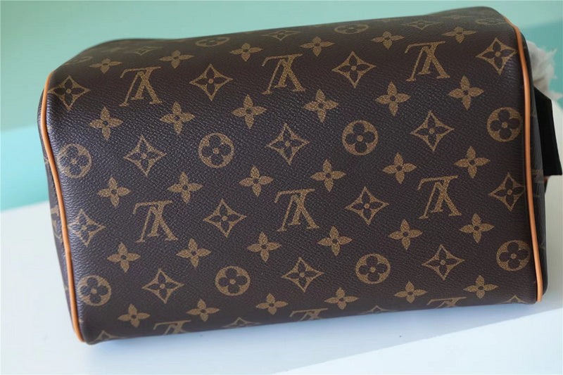 Franco Shops - Louis Vuittons  - 10664