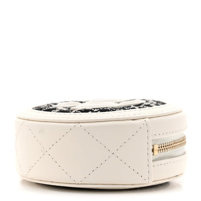 Tweed Quilted Round Filigree Pouch With Chain White Black