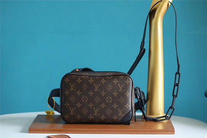 Franco Shops - Louis Vuittons  - 10393