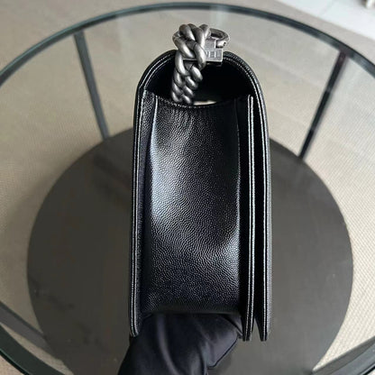 *Like New* Caviar New Medium Boy 28CM Quilted Grained Calfskin Black Ruthenium Silver Hardware Series 27