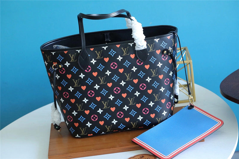 The Franco Shops - Louis Vuittons  - 7675