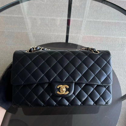 Chanel Classic Flap Medium - Quilted Lambskin Black Golden Hardware