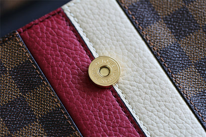 The Franco Shops - Louis Vuittons  - 7987