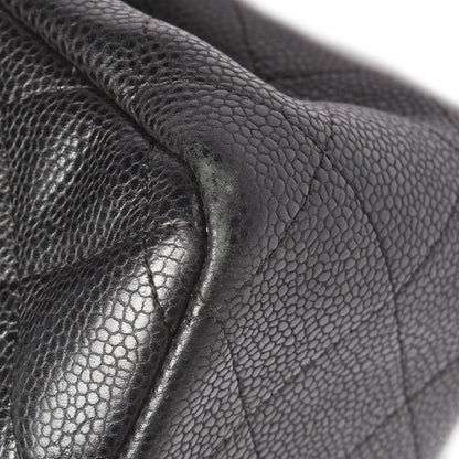 Chanel Caviar Jumbo Classic Flap Bag Leather Shoulder Bag in Excellent condition
