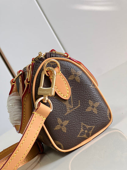 Franco Shops - Louis Vuittons  - 15508