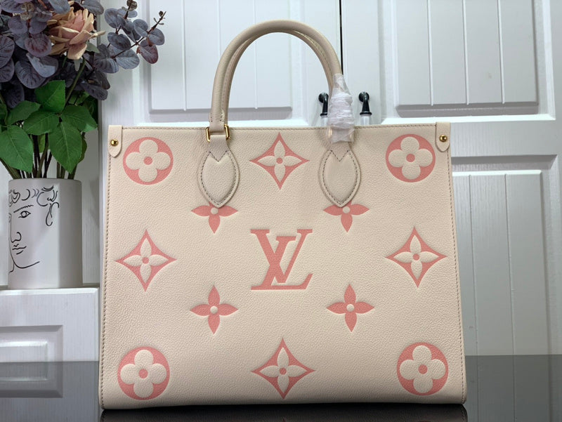 Franco Shops - Louis Vuittons  - 15817