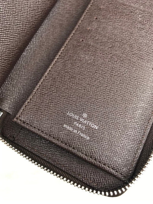 Franco Shops - Louis Vuittons  - 10860