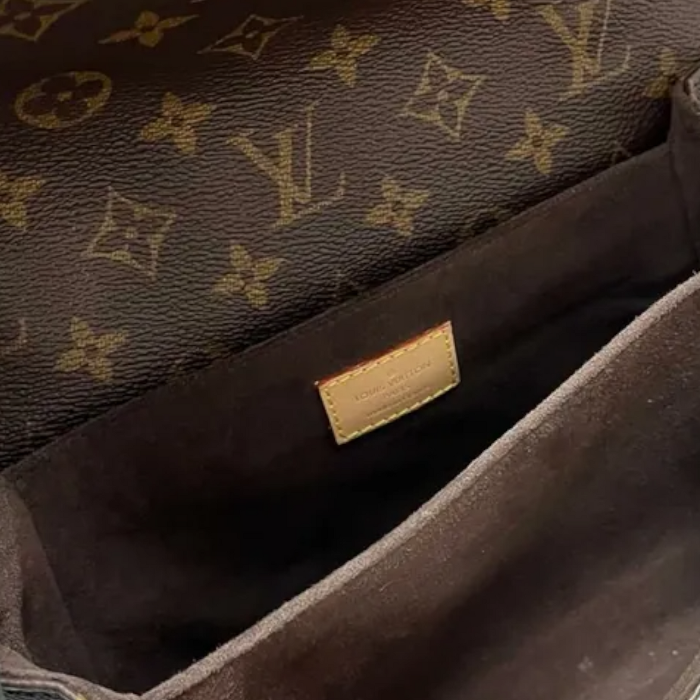 Louis-Vuitton Monogram Pochette Metis Brown GHW