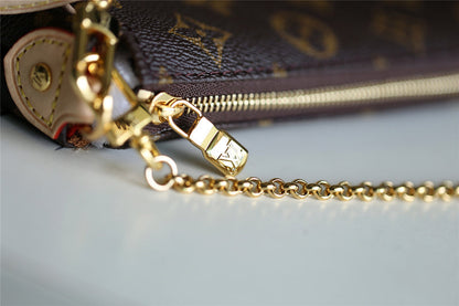 Franco Shops - Louis Vuittons  - 9377