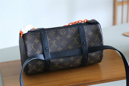 The Franco Shops - Louis Vuittons  - 7978