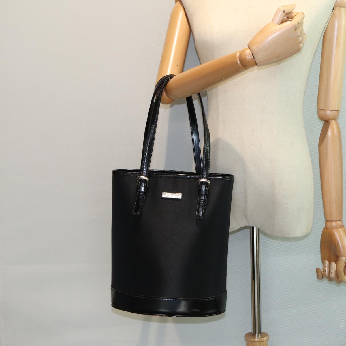 BURBERRYSs Blue Label Hand Bag Nylon Black Auth 81857