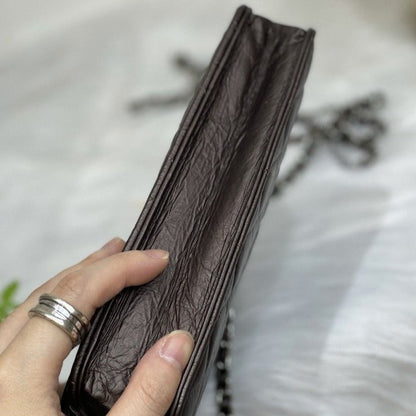 Tassel Wallet on Chain Aged Calfskin Brown SHW