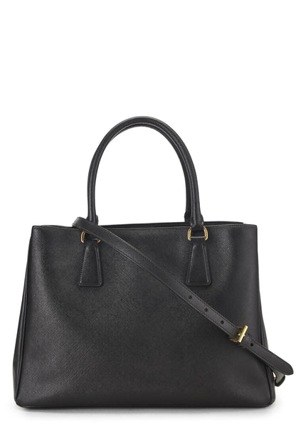 Prada,  Black Saffiano Executive Tote Medium, Black